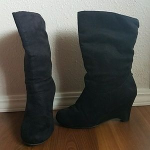 Cute black suede wedge boots